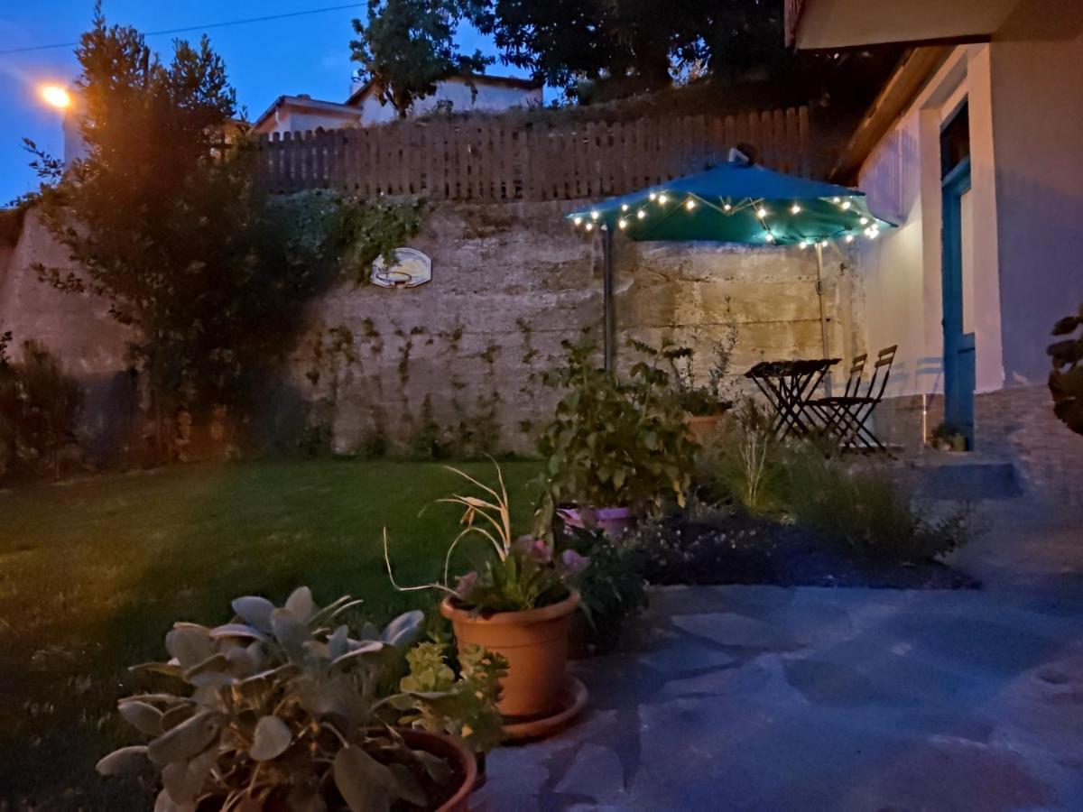 B&B A Casa Di Carla Castelsaraceno Exterior foto